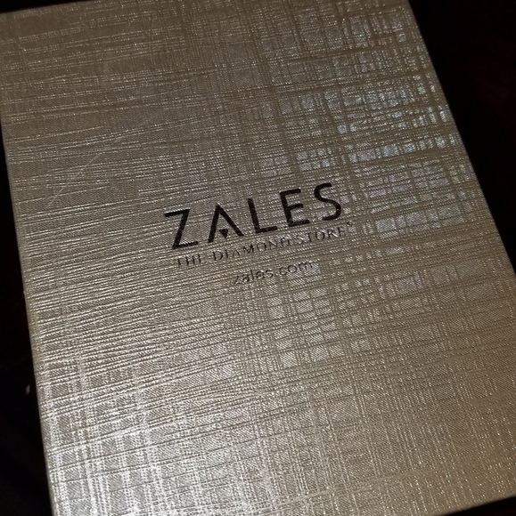 Zales Other - Shaquille O'Neal Black Diamond Earrings
